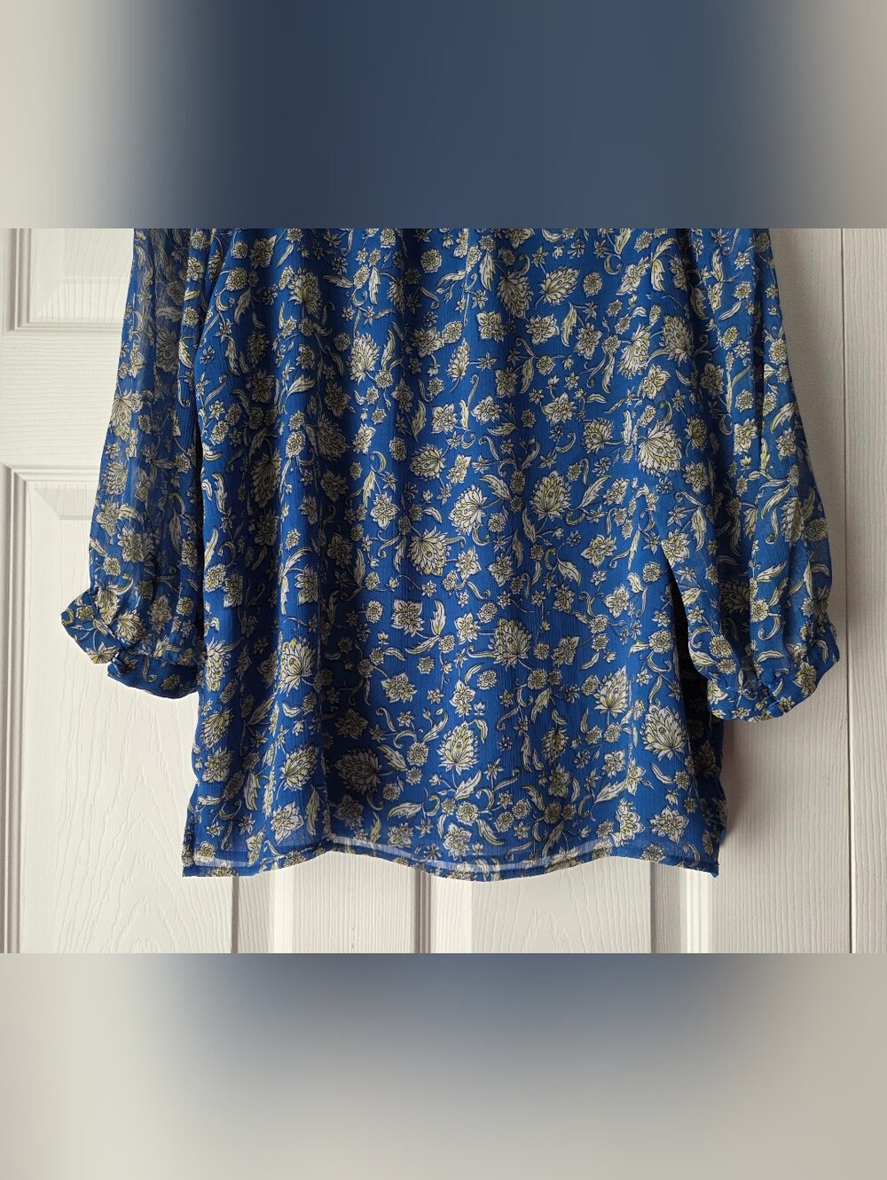 Vince Camuto Blue Floral Tie-Neck Blouse Size M - Picture 9 of 10